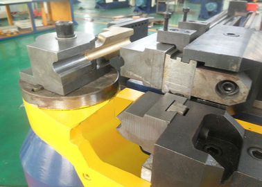 Stainless Steel CNC Pipa Bending Machine Untuk Tabung Proses Bending