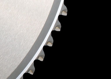 80 gigi Logam Memotong Saw Blade melingkar untuk memotong baja, tip Jepang Cermet