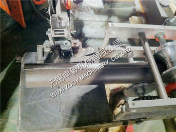 Semi - otomatis logam Putaran downspout Roll Forming Machine dengan 11 Stasiun